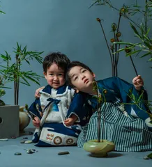 竹のスタイリングで撮る着物姿の七五三の子ども（Chikurin シーン）
